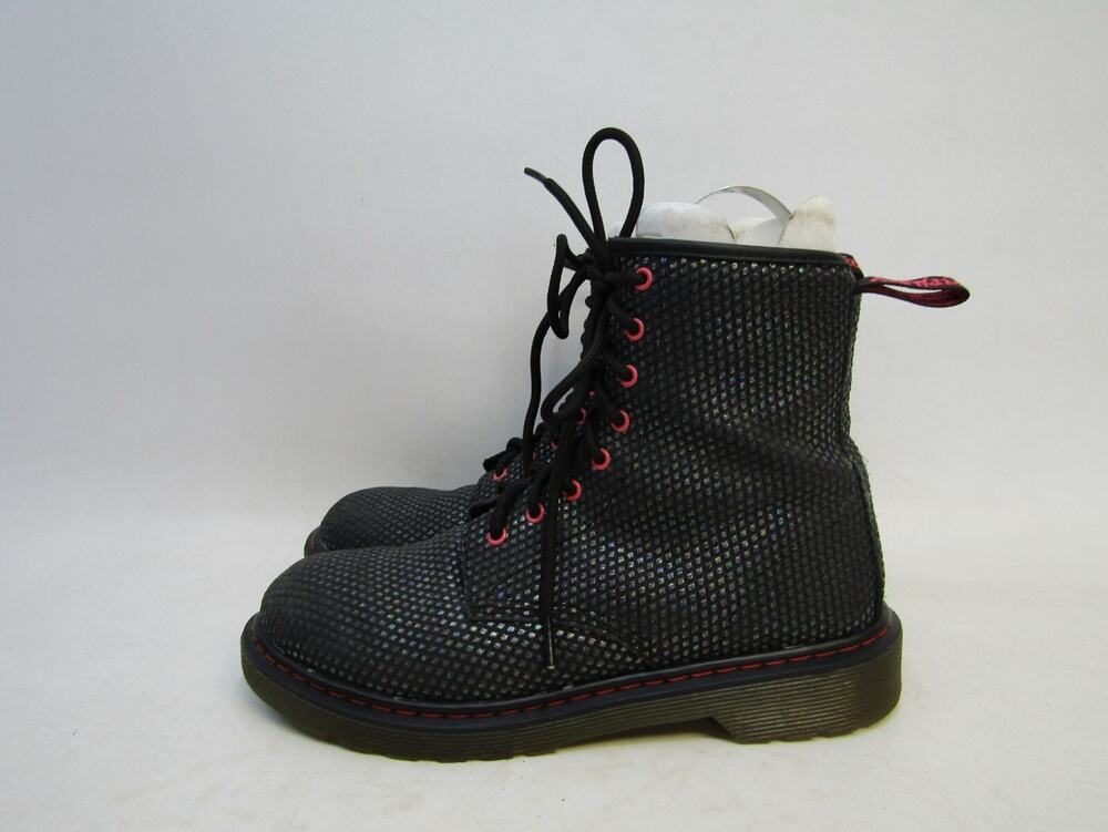 Dr. Martens Womens Size 6 M Black 8 Eye Zip Ankle Fashion Boots Bootie